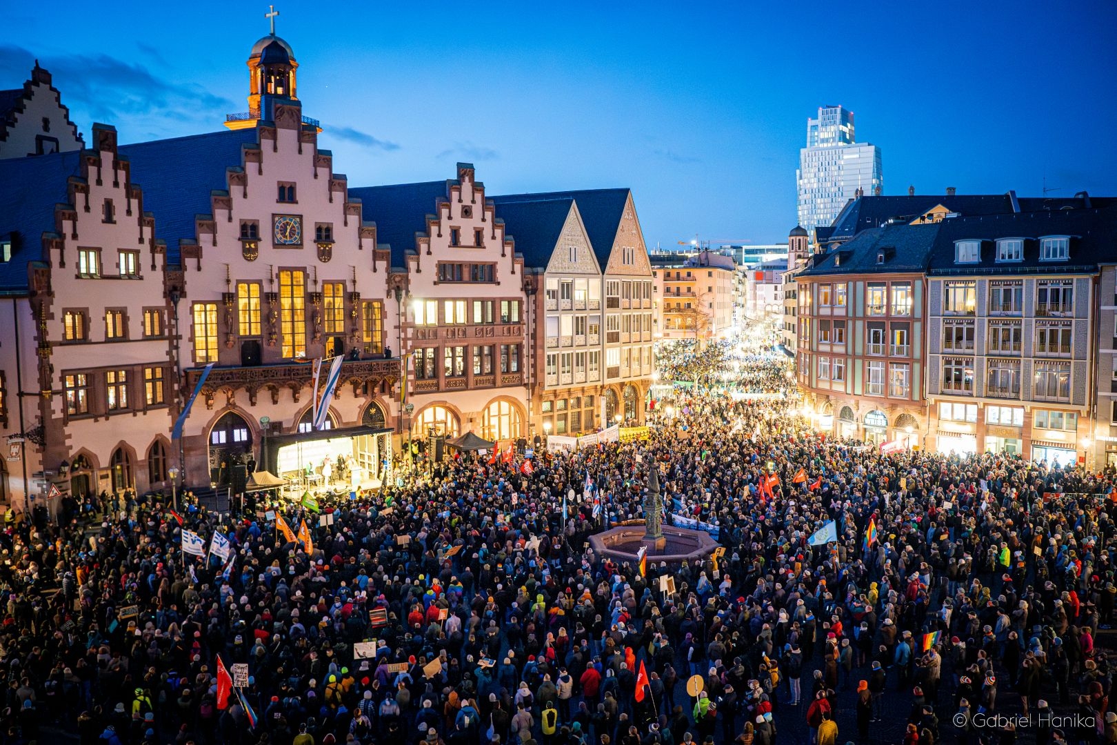 Demonstration auf dem Frankfurter Römerberg.